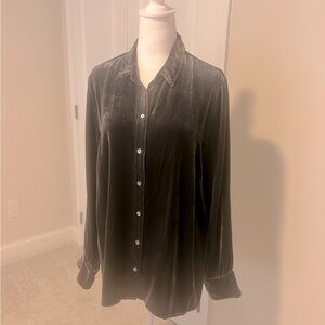 🎉SALE🎉J Jill Velveteen Gray/Silver Shirt Sz Large